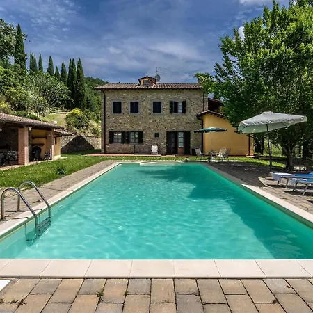 Holiday home Aus Stein Tenuta Le Caselle In *